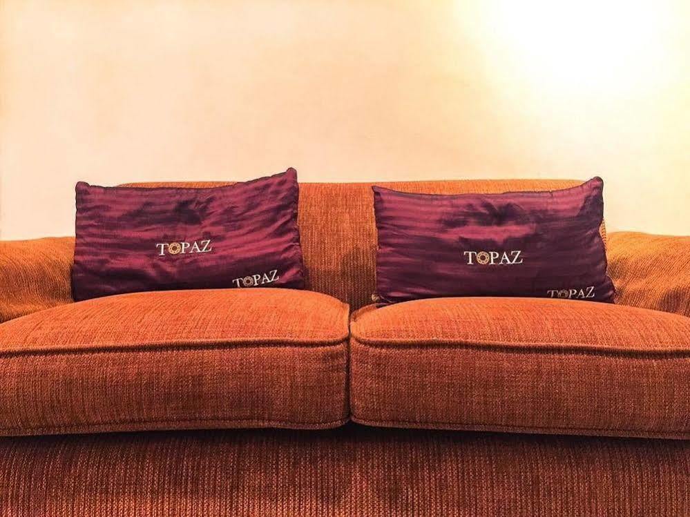 Topaz Residence Jakarta Extérieur photo