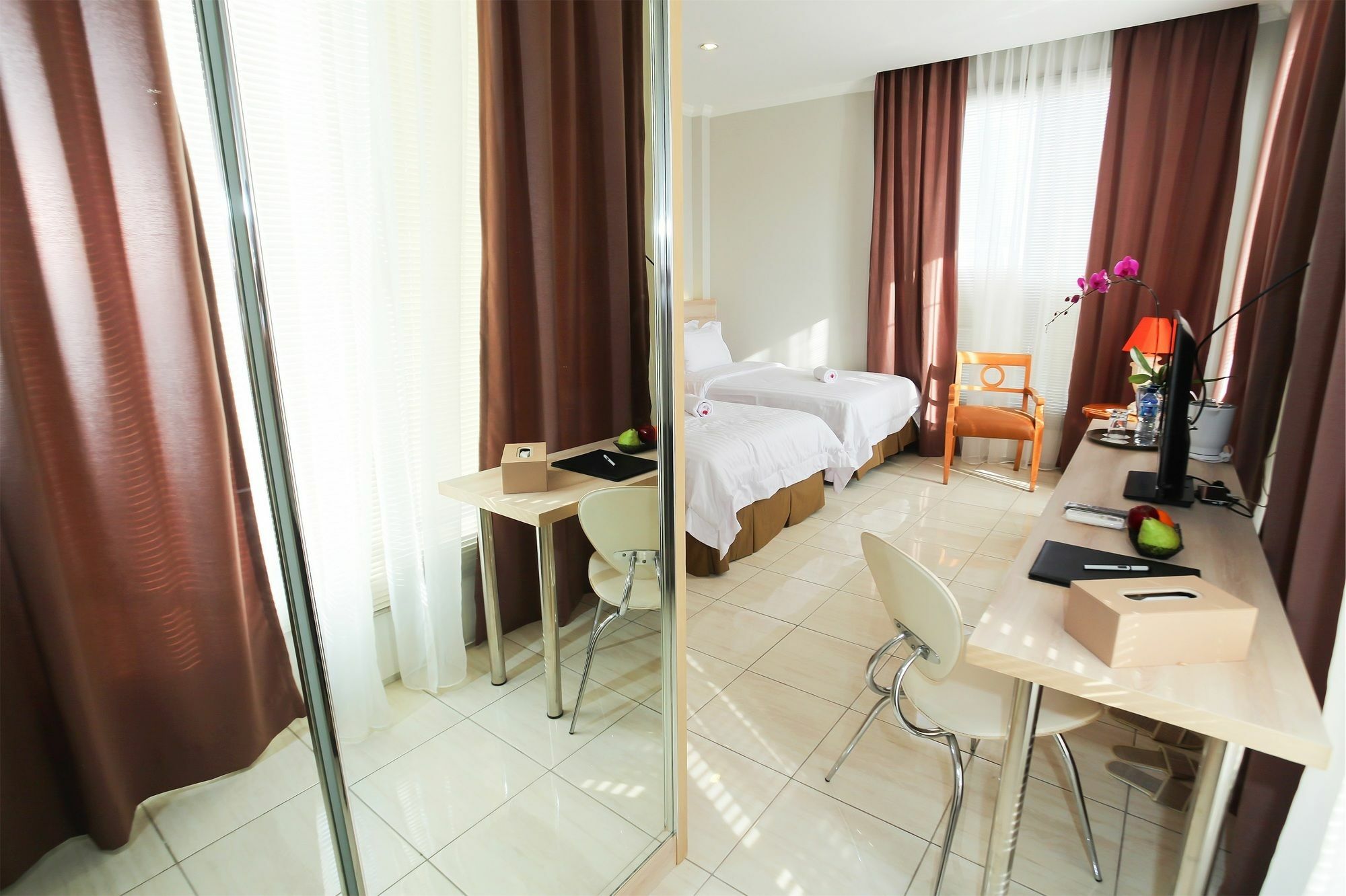 Topaz Residence Jakarta Extérieur photo
